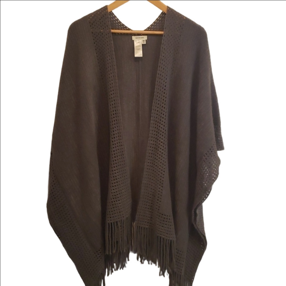 Max Studio grey poncho one size